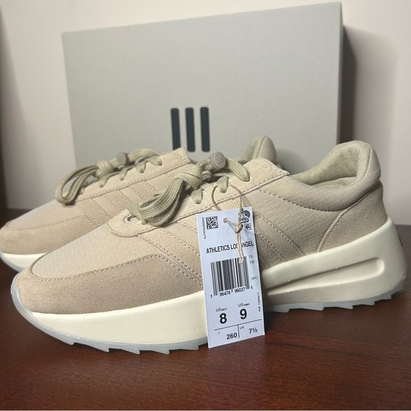 Sneakers | Yeezys, Jordans, Nikes, & Adidas sneakers for sale! - Picture 5 of 15